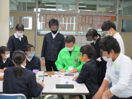金沢市立中央小学校の出前はんこ講座です。